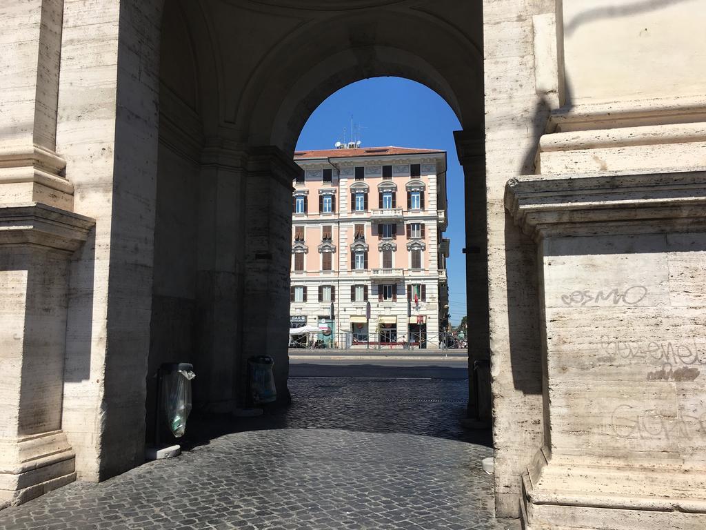 Bed and Breakfast 900 Piazza del Popolo Roma Esterno foto